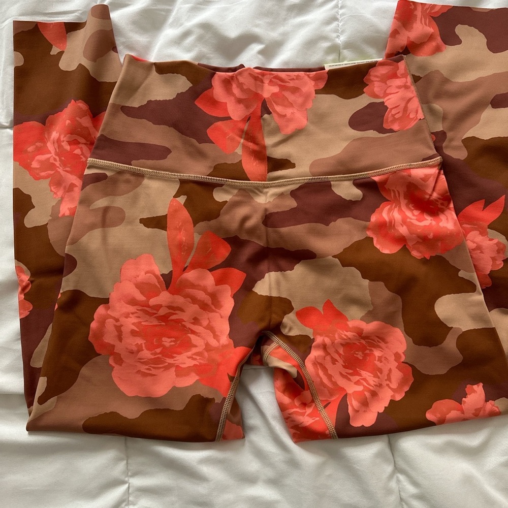NWT Aerie Offline Leggings
